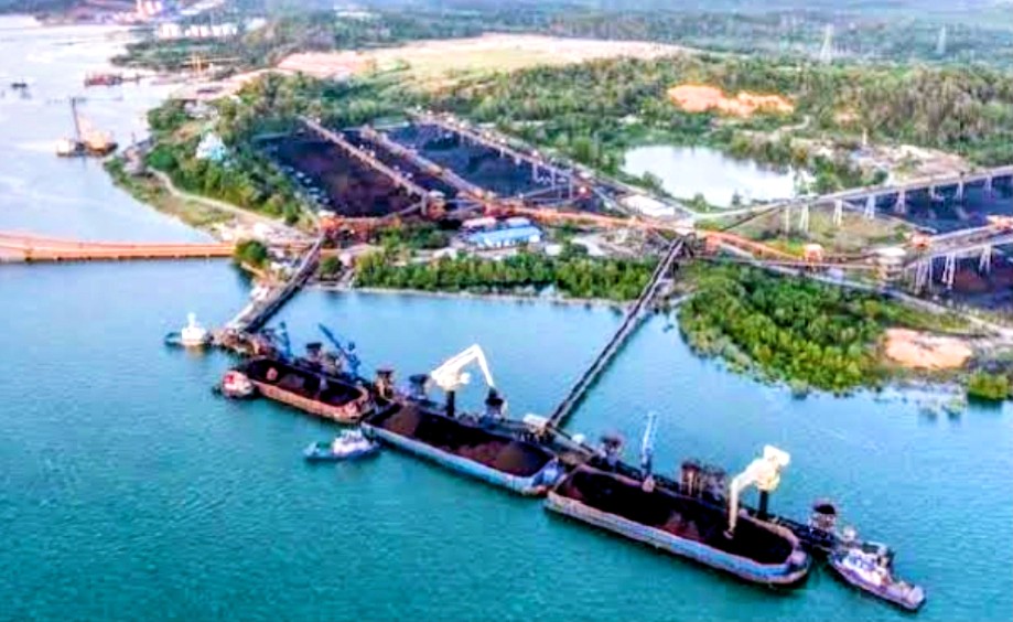 Geger Industri Tambang, Low Tuck Kwong Mendadak Lepas 30% Saham Bayan Resources kepada Haji Isam