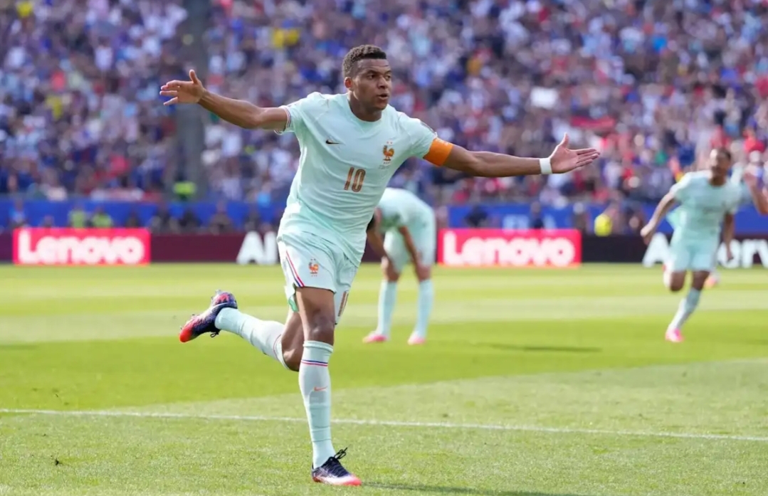 Deschamps Bangga Kylian Mbappe Bangkit untuk Antarkan Prancis ke Semifinal Piala Dunia Tiga Kali Beruntun