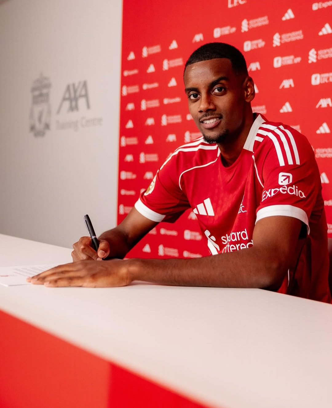 Gabung ke Liverpool dengan Rekor Transfer Rp 2,9 Triliun, Alexander Isak Pemain Termahal Liga Inggris 