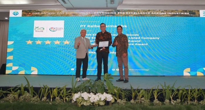 Kalbe Raih Indonesia Sustainability Award dan The Best Corporate Transparency and Emission Reduction Award