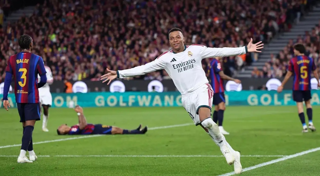 Cetak Brace Bersejarah dalam El Clasico, Kylian Mbappe Bantu Real Madrid Permalukan Barcelona di Camp Nou 