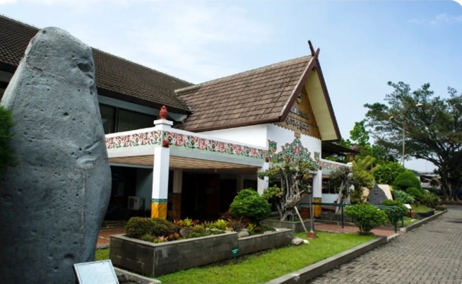 Pameran Temporer 'Susur Alur Kultur': Menyingkap Jejak Prasejarah hingga Kejayaan Kerajaan di Tatar Sunda
