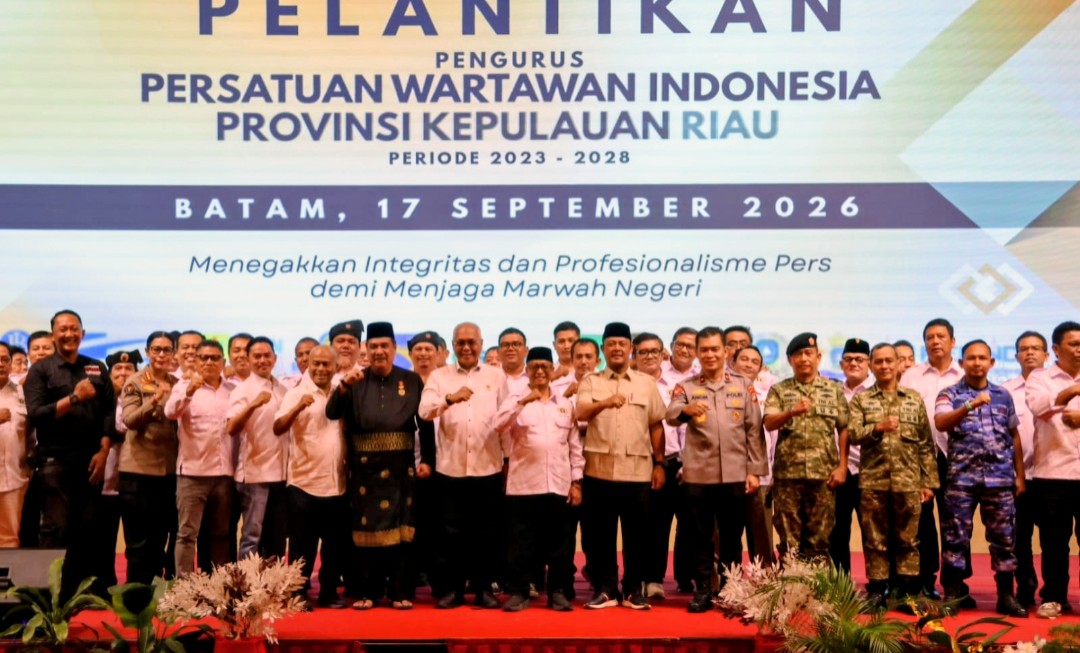 Kodaeral IV Hadiri Pelantikan Ulang Pengurus PWI Kepri