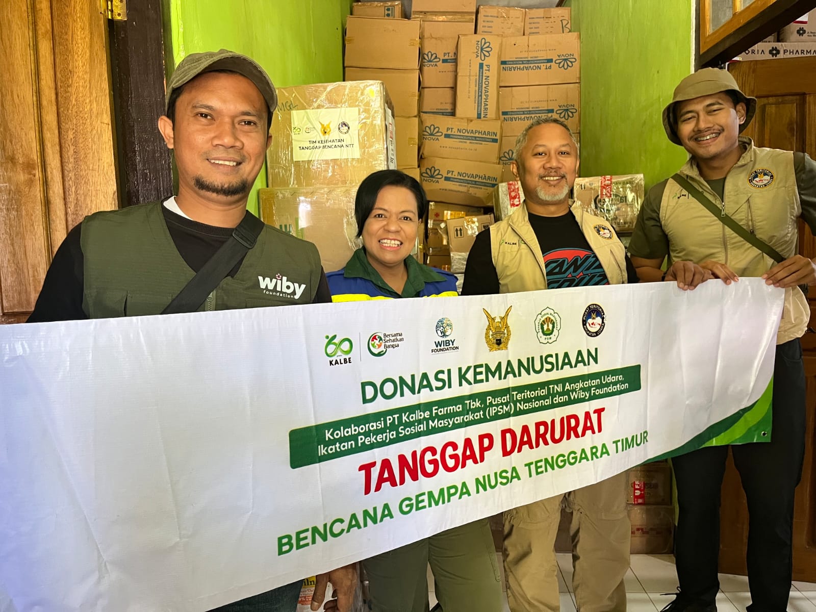 Kalbe Salurkan 1,45 Ton Bantuan Kesehatan untuk Korban Gempa Flores di Ngada dan Nagekeo