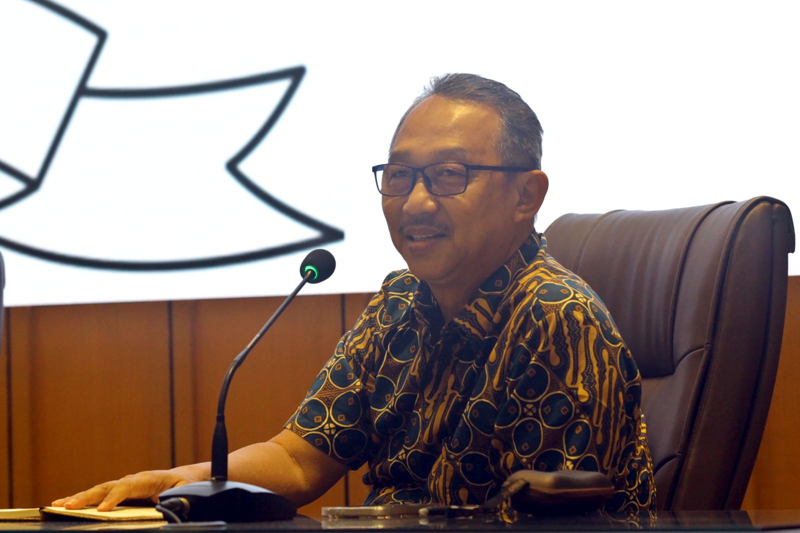 Konversi Motor Listrik atau Benahi Transportasi Publik?