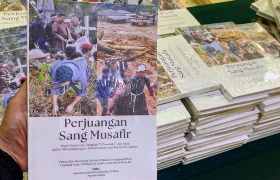 Buku Perjuangan Sang Musafir, Kisah Pastor Soroti Konflik Lingkungan PT TPL di Danau Toba