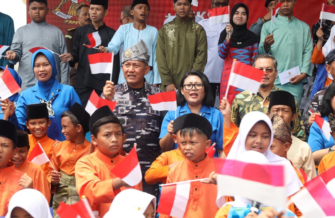 Kodaeral IV Tebar Kepedulian di Kampung Bahari Nusantara Pulau Penyengat Warna-Warni