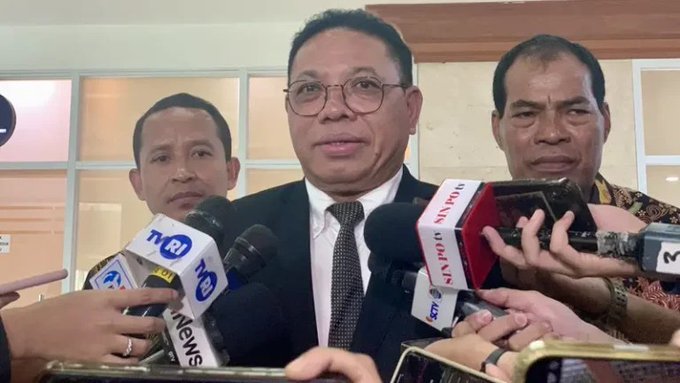 DPR Pastikan Inosentius Samsul Bukan Calon Hakim MK Titipan, Tapi...
