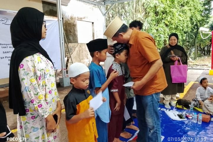 Fastco Parking Santuni Anak Yatim dalam Peringatan Nuzulul Qur’an di Pondok Cina