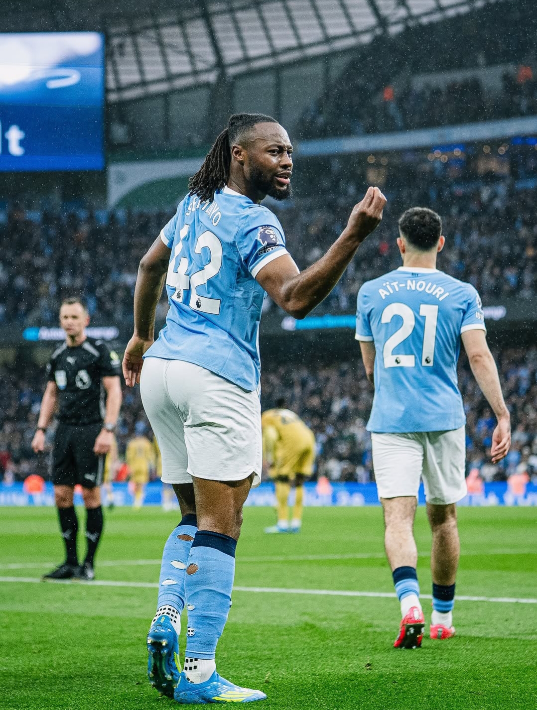 Manchester City Terus Tingkatkan Tekanan terhadap Arsenal, tapi Pep Guardiola Malah Fokus Dulu ke Chelsea