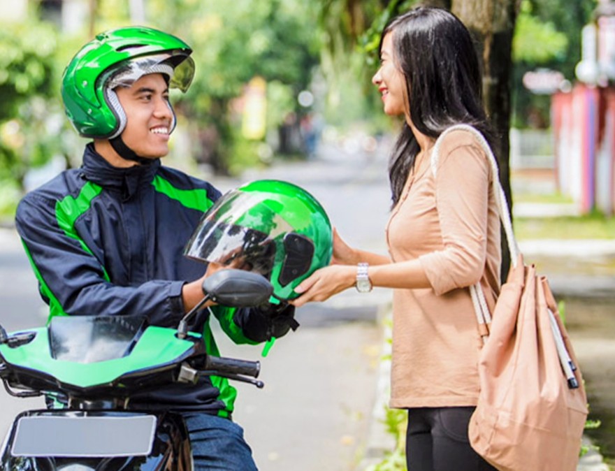 Ojek Online Bukan Angkutan Penumpang, Begini Peta Jalan Pengalihan Profesinya!