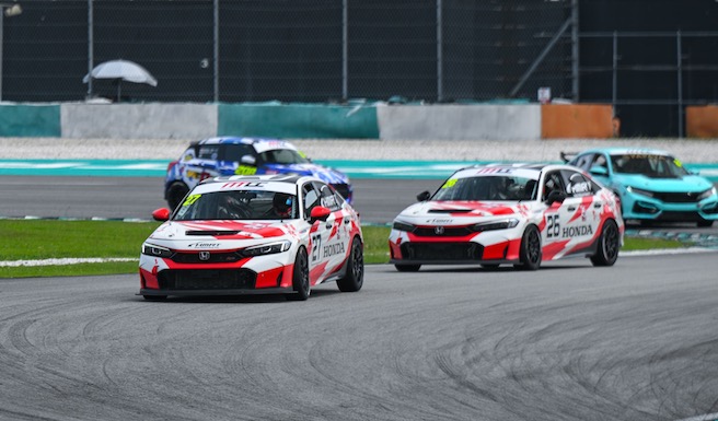 Bersama HMRT Avila Bahar - Aaron Lim Borong Fastest Lap, Pole Position Hingga Rajai Dua Race di Malaysia