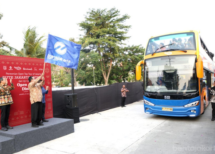 Rano Karno Resmikan Bus Transjakarta Open Top Tour Jakarta Batavia, Cek Rutenya 