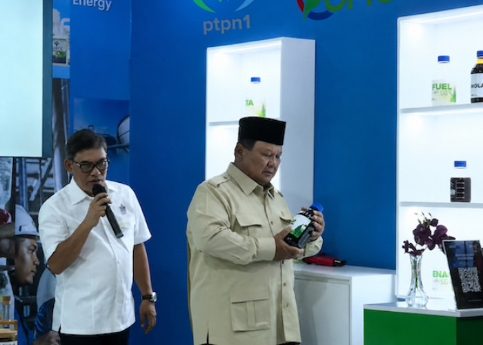  Presiden Prabowo Tinjau Hilirisasi Bioetanol PTPN I (Persero) di Kabupaten Malang
