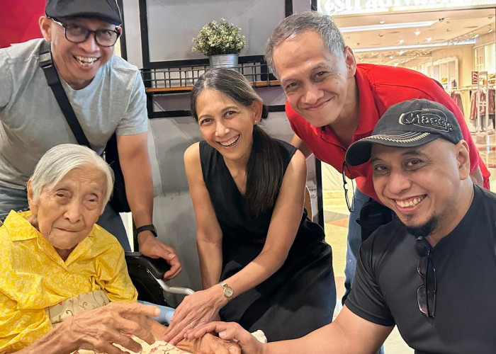 Cerita tentang Gajah-Gajah Way Kambas dari Roy Genggam