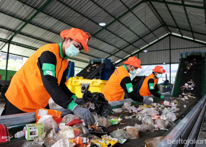 Mantap, TPS 3R di Lenteng Agung Sudah Mulai Beroperasi