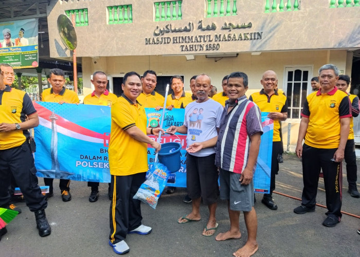 Sambut Hari Bhayangkara Polri, Polsek Metro Kebayoran Baru Gelar Bakti Religi