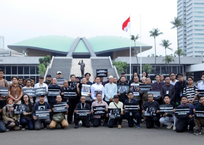 Wujud Solidaritas, Koordinatoriat Wartawan Parlemen Gelar Doa Bersama di Senayan