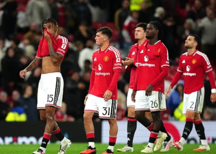 Manchester United Tersingkir dari Piala Liga, Michael Carrick Akui Lakukan Kesalahan Ini