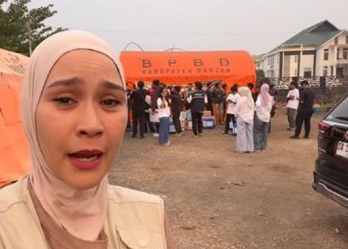 Zaskia Adya Mecca Turun Langsung Bantu Padamkan Kebakaran Lahan di Palangka Raya