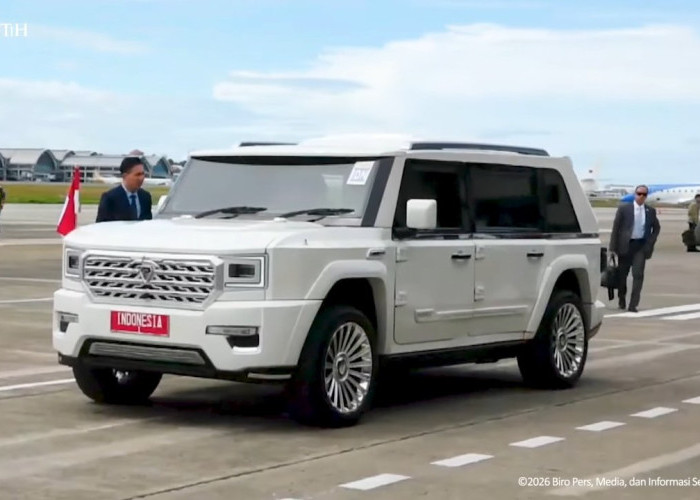 Pindad Siap Bikin Mobil Berbahan Kaca Biar Presiden Prabowo Terlihat Berdiri