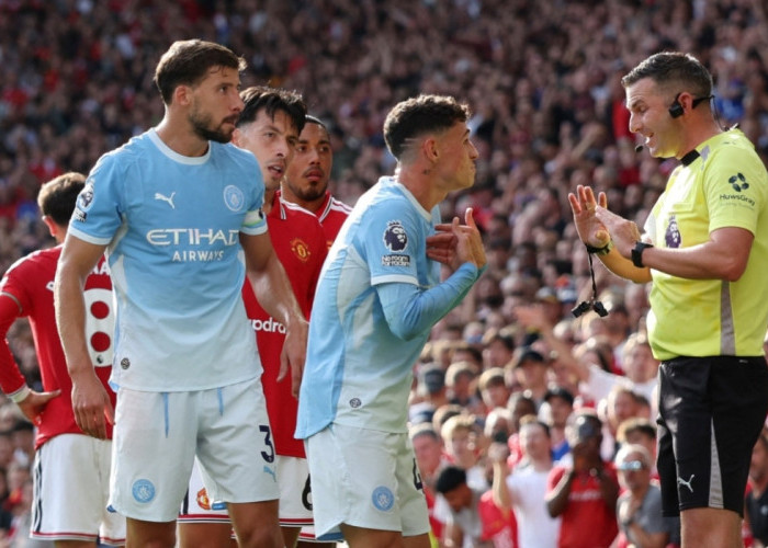 Pelatih Manchester City Enzo Maresca Dukung Keputusan Wasit Usir Phil Foden dari Derby Kontroversial