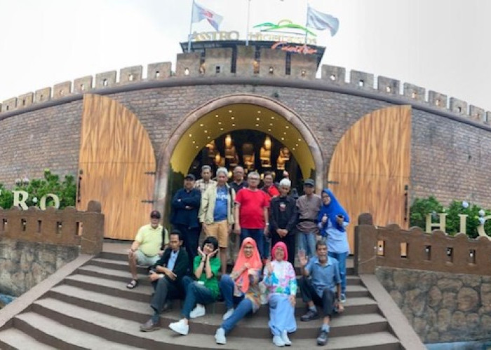 Serunya Kelas 2 IPA 3 SMAN IX Bulungan 1978 Bereuni 