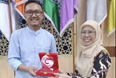 Fisip Uhamka dan Praktisi Komunikasi Bahas Strategi Komunikasi Krisis Global di Uhamka