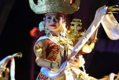 Tarian Abung Siwo Migo Lampung Utara Buka Dialog Kebudayaan Bersama Menteri Kebudayaan