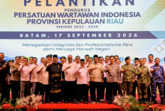 Kodaeral IV Hadiri Pelantikan Ulang Pengurus PWI Kepri