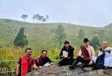 Malam Spiritual di Samosir, Oscar Ungkap Peringatan tentang Wabah dan Pesan Kebenaran