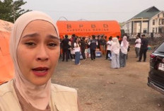 Zaskia Adya Mecca Turun Langsung Bantu Padamkan Kebakaran Lahan di Palangka Raya