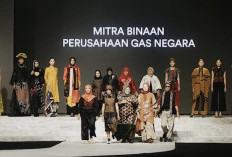 UMKM Binaan PGN Melenggang di Ajang Surabaya Fashion Parade 2025